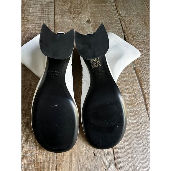 Balenciaga white leather Glove 80mm Bootie Size 40.5
